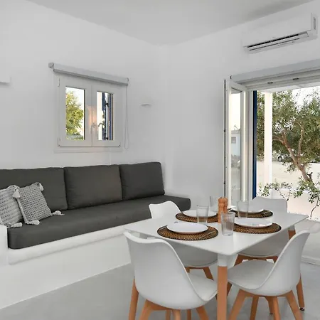 21 Luxury * Naousa (Paros)