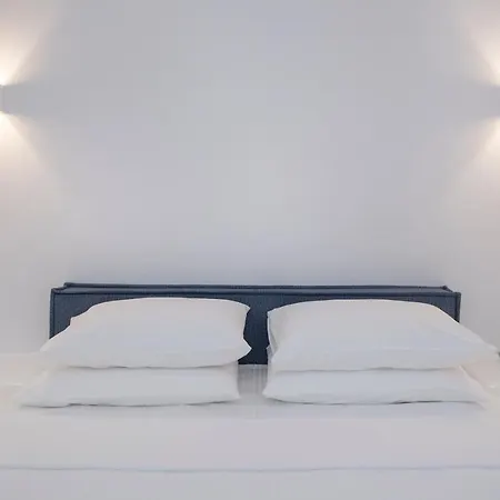 21 Luxury Apartment *