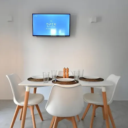 21 Luxury Naousa (Paros)