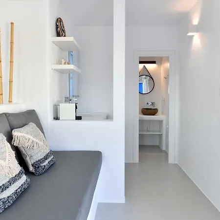 21 Luxury * Naousa (Paros)