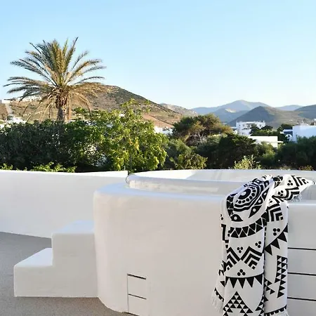 21 Luxury Apartment Naousa (Paros)